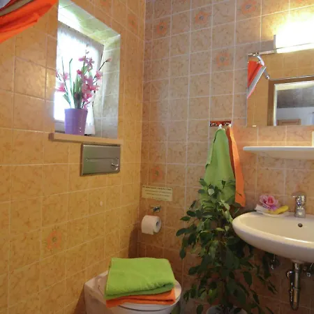 Апартаменты Laendliche Ferienwohnung, Bad Bayersoien