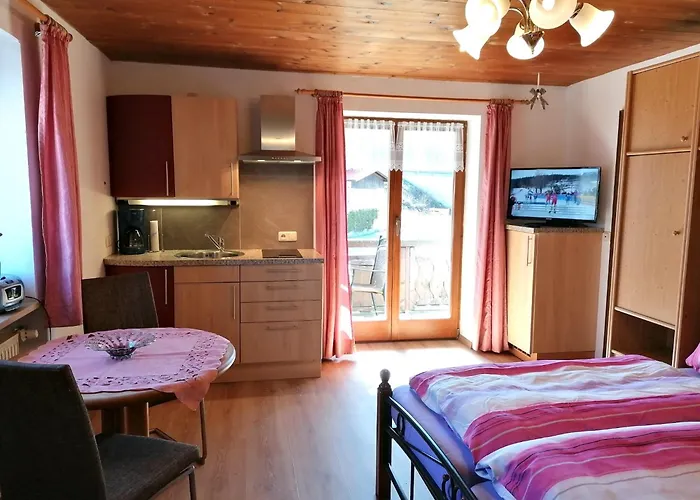 Laendliche Ferienwohnung, *